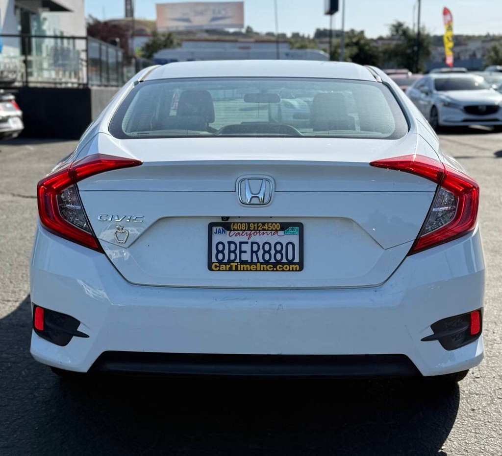 Honda Civic Sedan Vehicle Full-screen Gallery Image 07