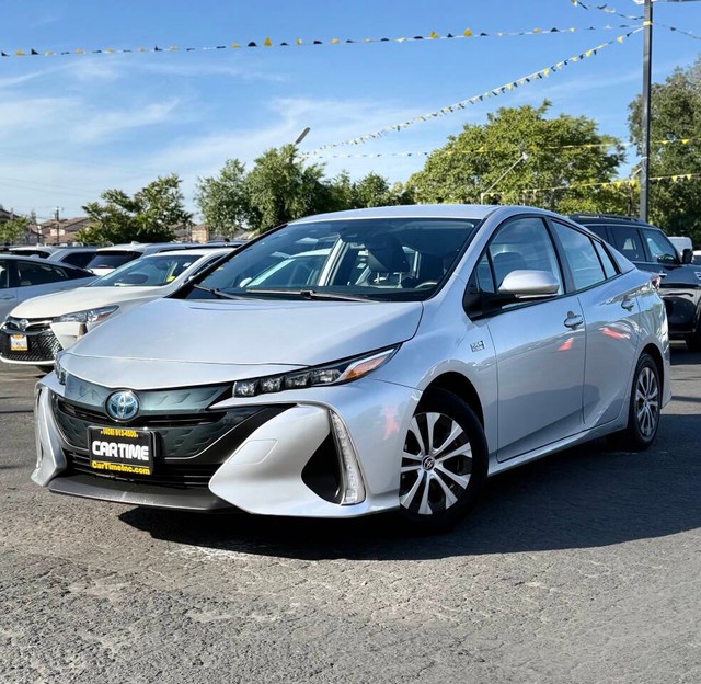 more details - toyota prius prime
