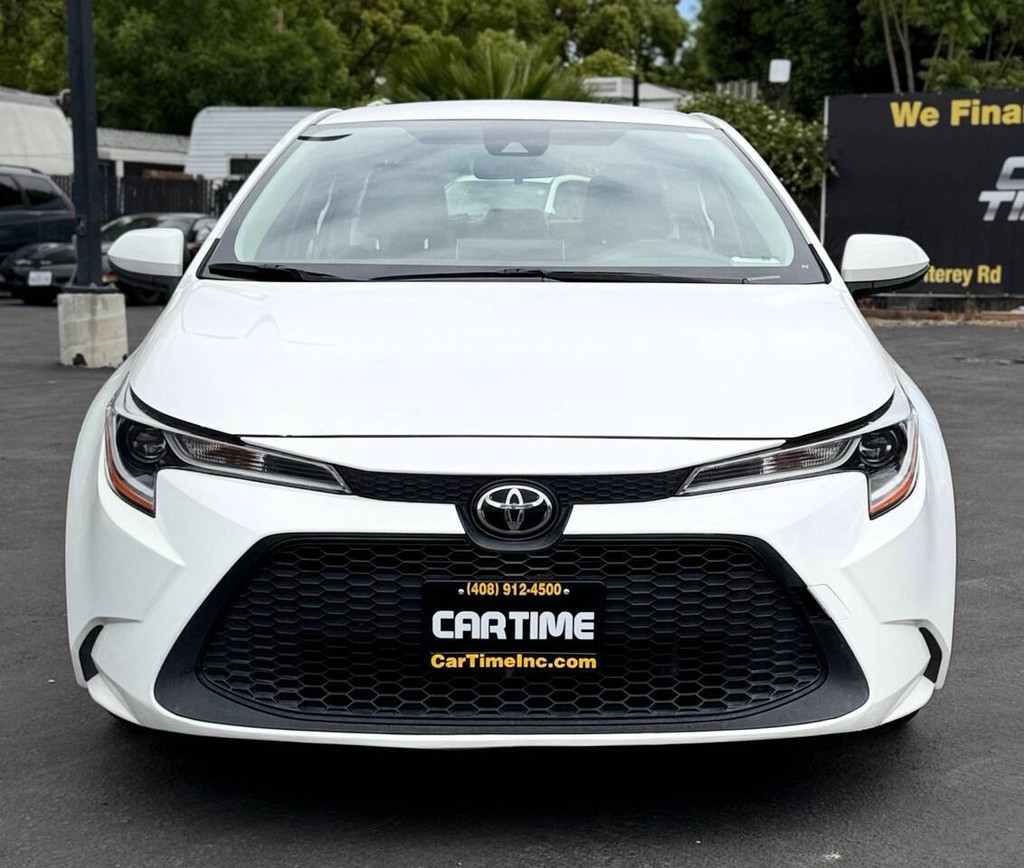 Toyota Corolla Vehicle Full-screen Gallery Image 02