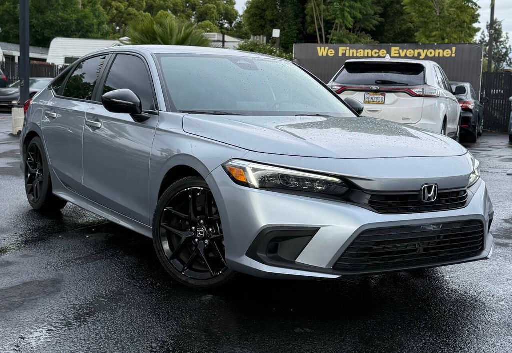 Honda Civic Sedan Vehicle Full-screen Gallery Image 02