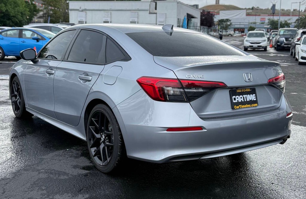 Honda Civic Sedan Vehicle Full-screen Gallery Image 09