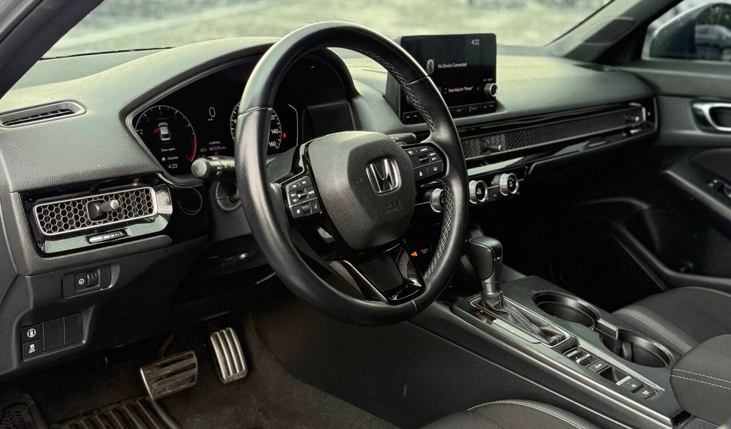 Honda Civic Sedan Vehicle Full-screen Gallery Image 10