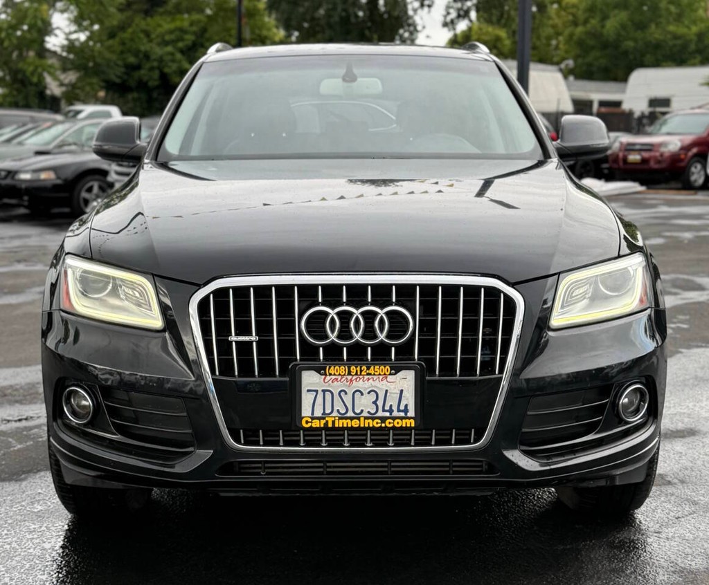 Audi Q5 Vehicle Full-screen Gallery Image 03