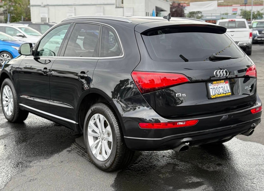 Audi Q5 Vehicle Full-screen Gallery Image 09
