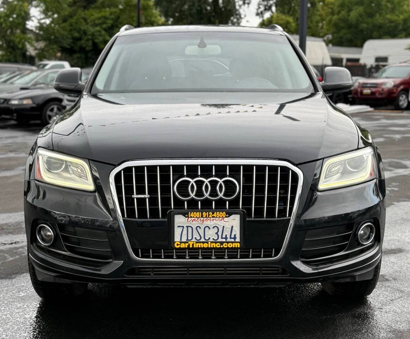 Audi Q5 Vehicle Full-screen Gallery Image 03