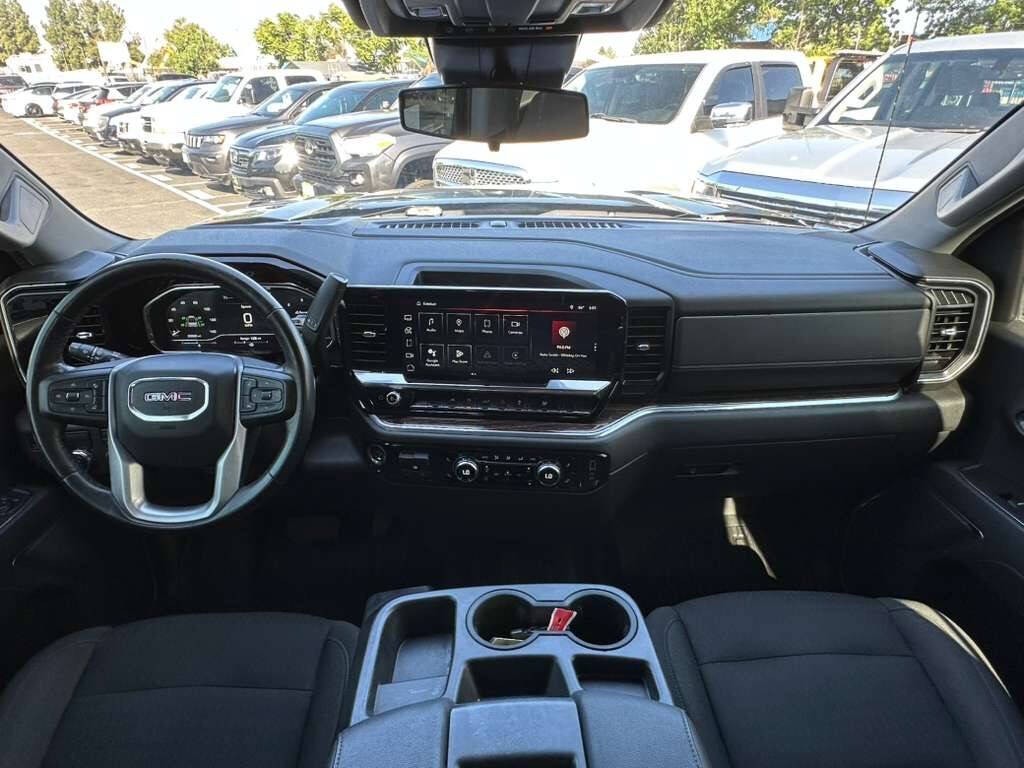 GMC Sierra 1500 Vehicle Full-screen Gallery Image 09