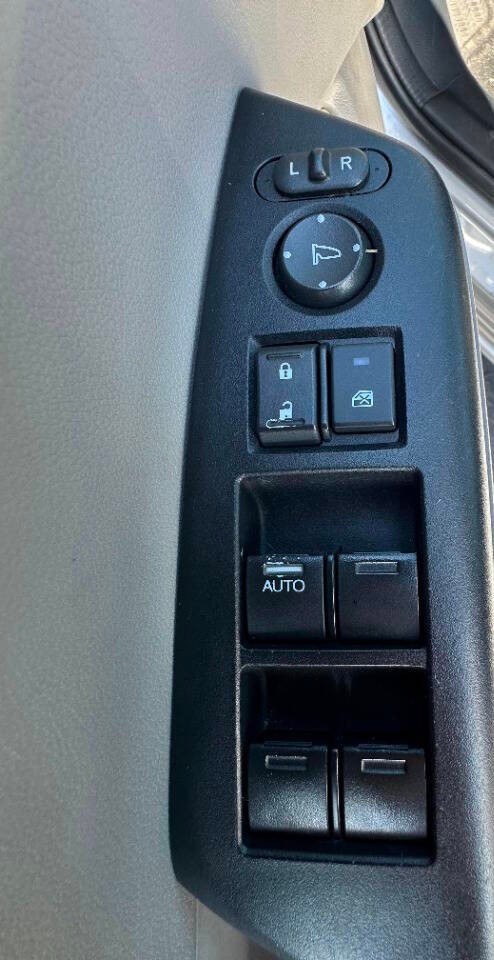 Honda Civic Vehicle Full-screen Gallery Image 18