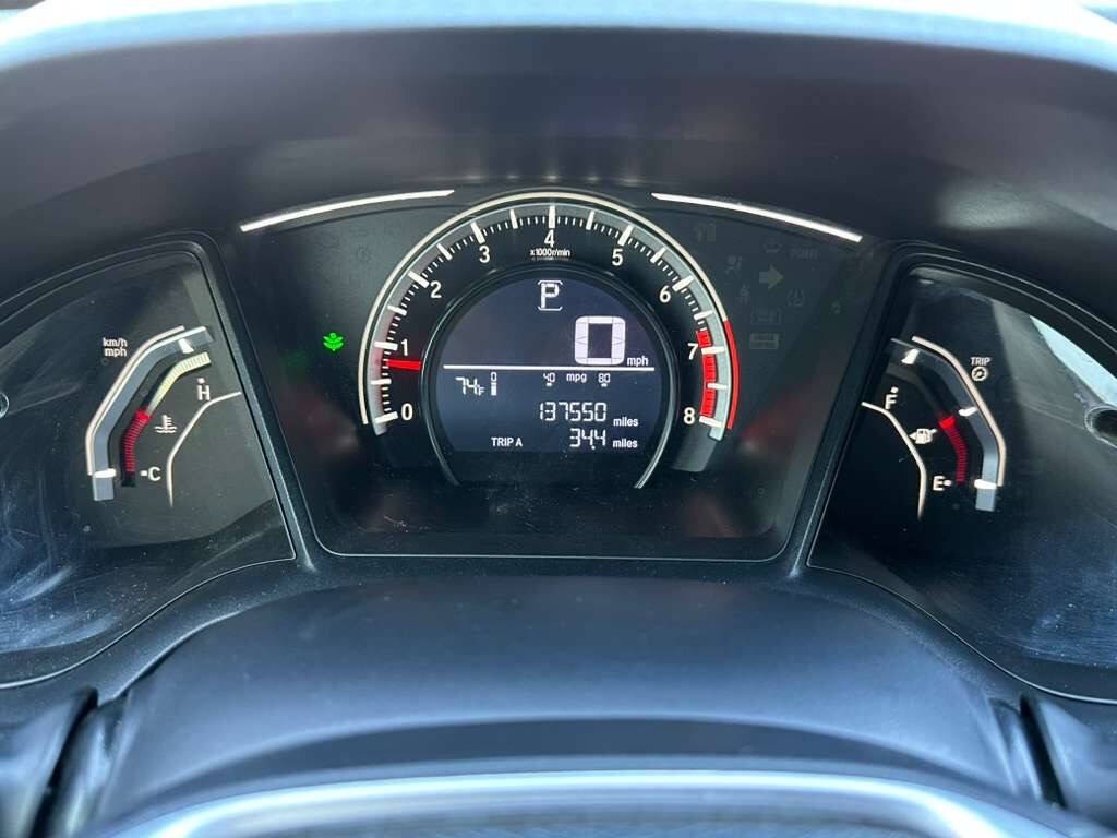 Honda Civic Vehicle Full-screen Gallery Image 11