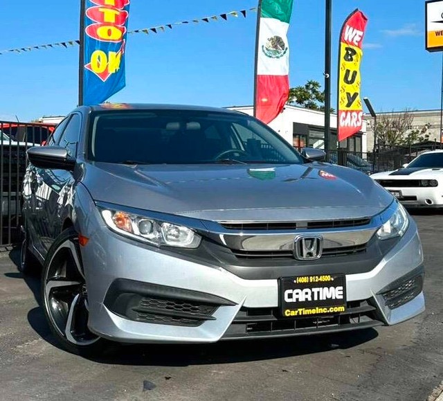 Honda Civic Vehicle Full-screen Gallery Image 03