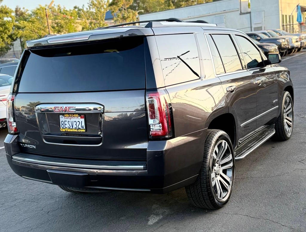 GMC Yukon Vehicle Full-screen Gallery Image 05