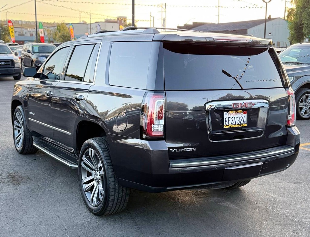 GMC Yukon Vehicle Full-screen Gallery Image 07