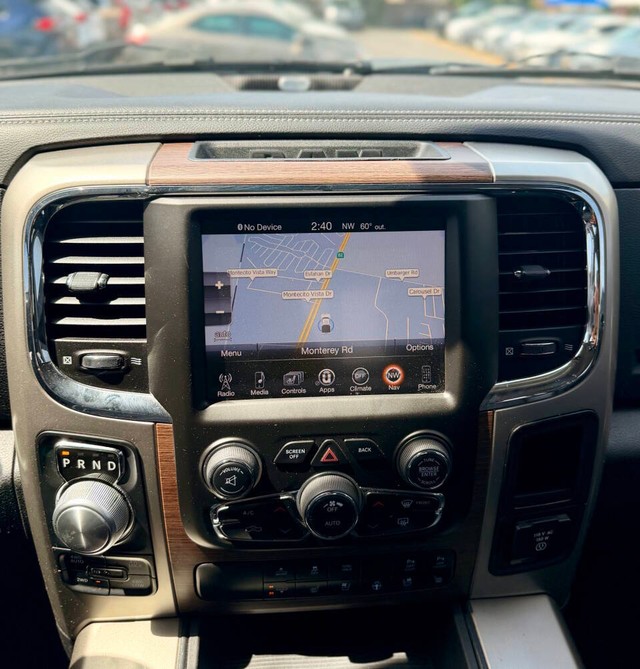 Ram 1500 Vehicle Full-screen Gallery Image 11