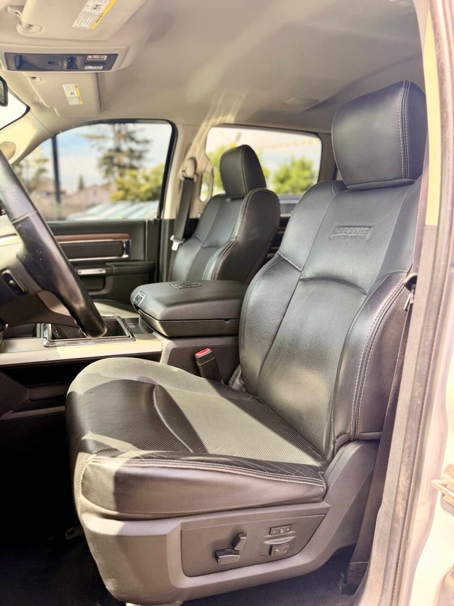 Ram 1500 Vehicle Full-screen Gallery Image 14