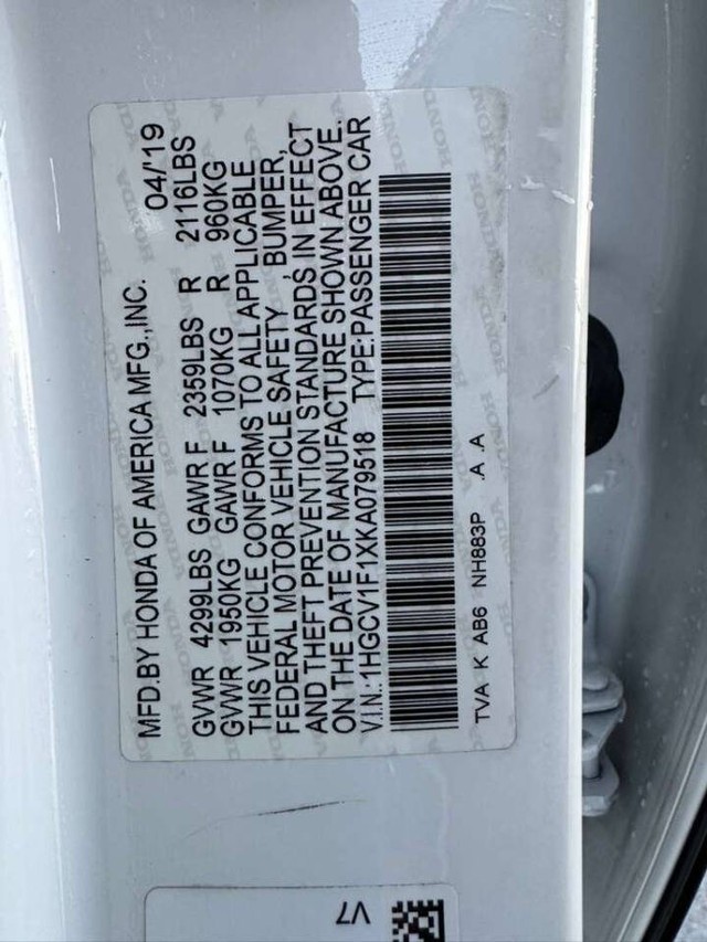 Honda Accord Sedan Vehicle Full-screen Gallery Image 19