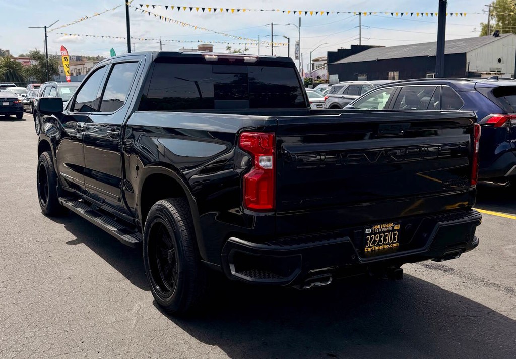 Chevrolet Silverado 1500 Vehicle Full-screen Gallery Image 13