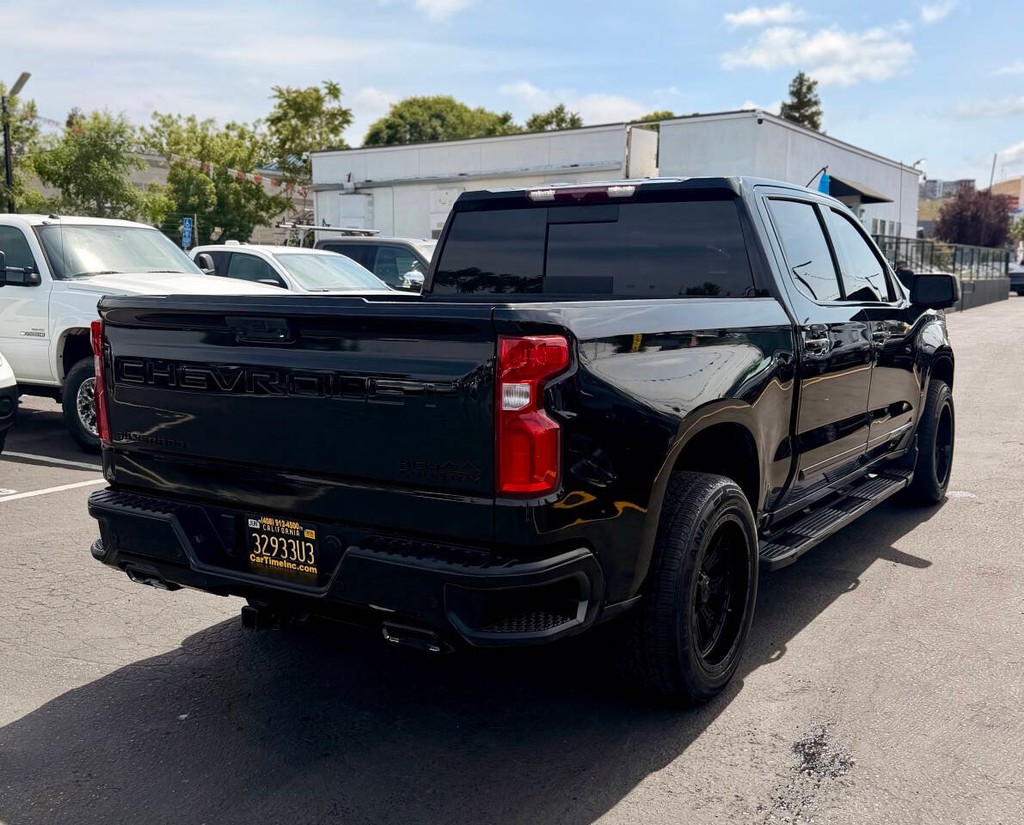 Chevrolet Silverado 1500 Vehicle Full-screen Gallery Image 15