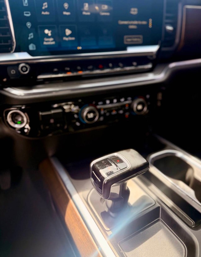 Chevrolet Silverado 1500 Vehicle Full-screen Gallery Image 07