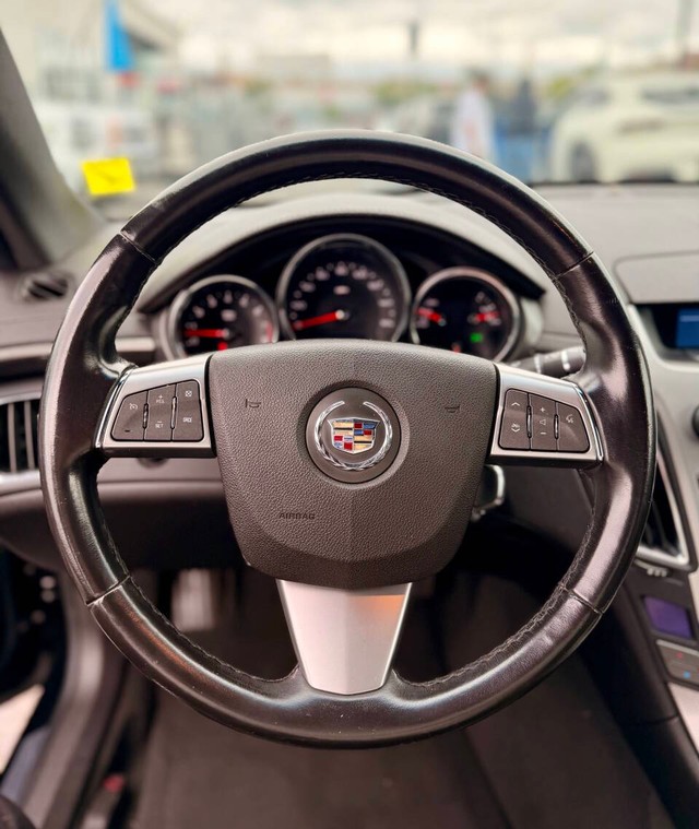 Cadillac CTS Coupe Vehicle Full-screen Gallery Image 07