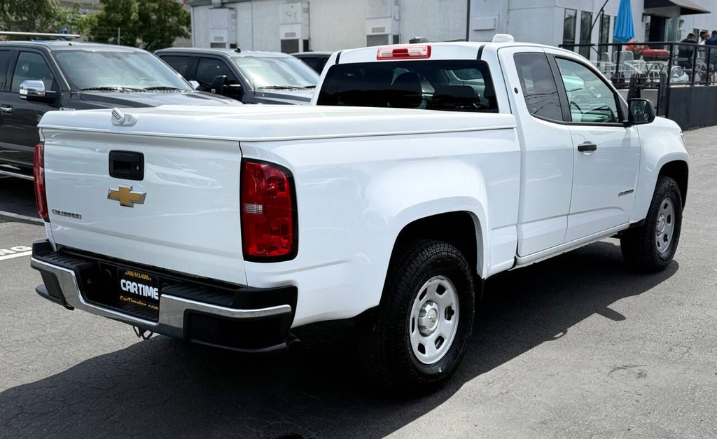 Chevrolet Colorado Vehicle Full-screen Gallery Image 06