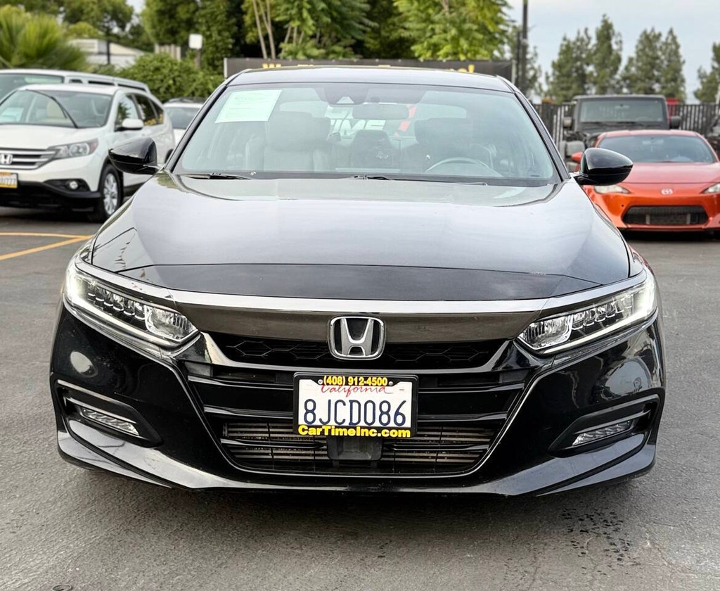 Honda Accord Sedan Vehicle Full-screen Gallery Image 03