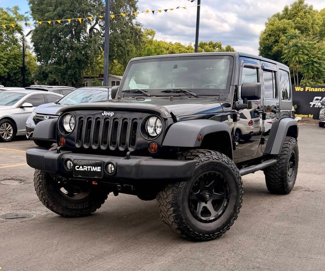 more details - jeep wrangler unlimited
