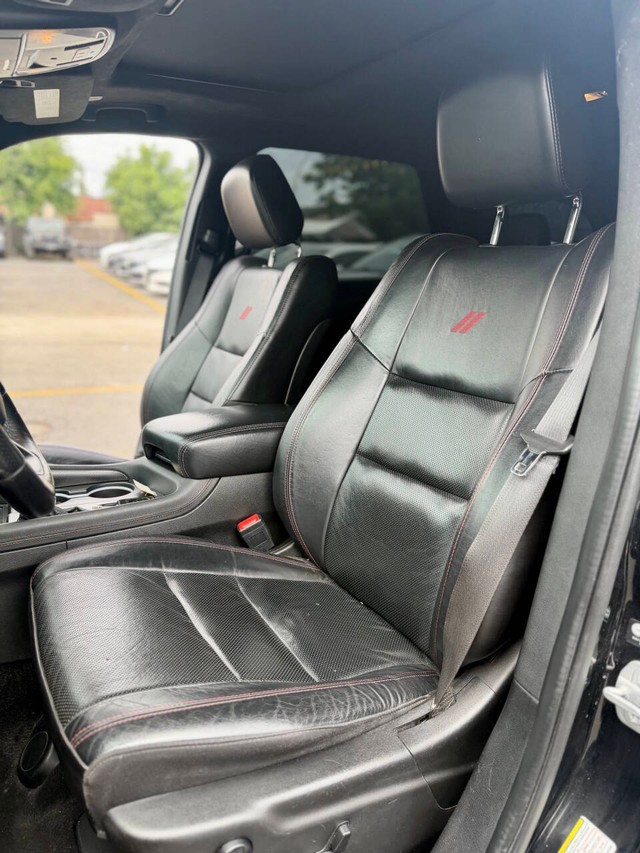 Dodge Durango Vehicle Full-screen Gallery Image 12