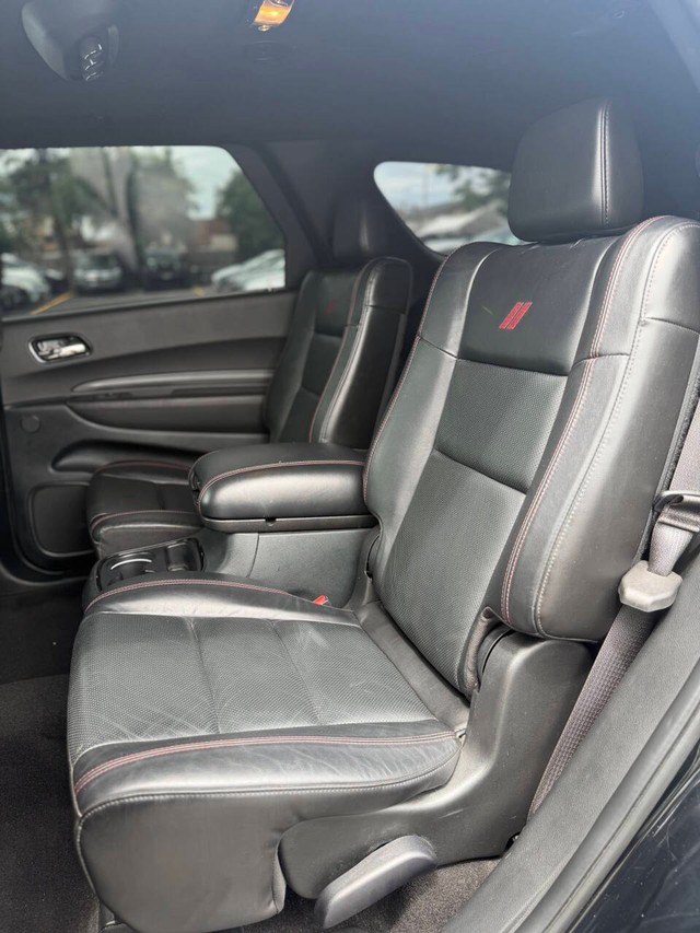 Dodge Durango Vehicle Full-screen Gallery Image 14