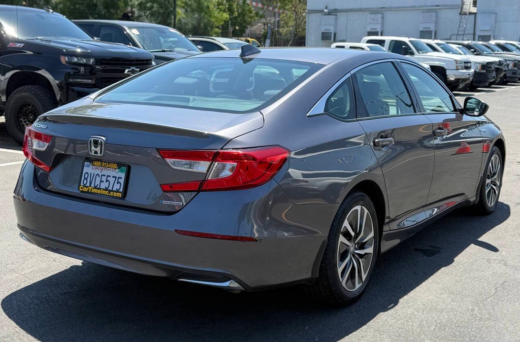 Honda Accord Hybrid Vehicle Full-screen Gallery Image 06