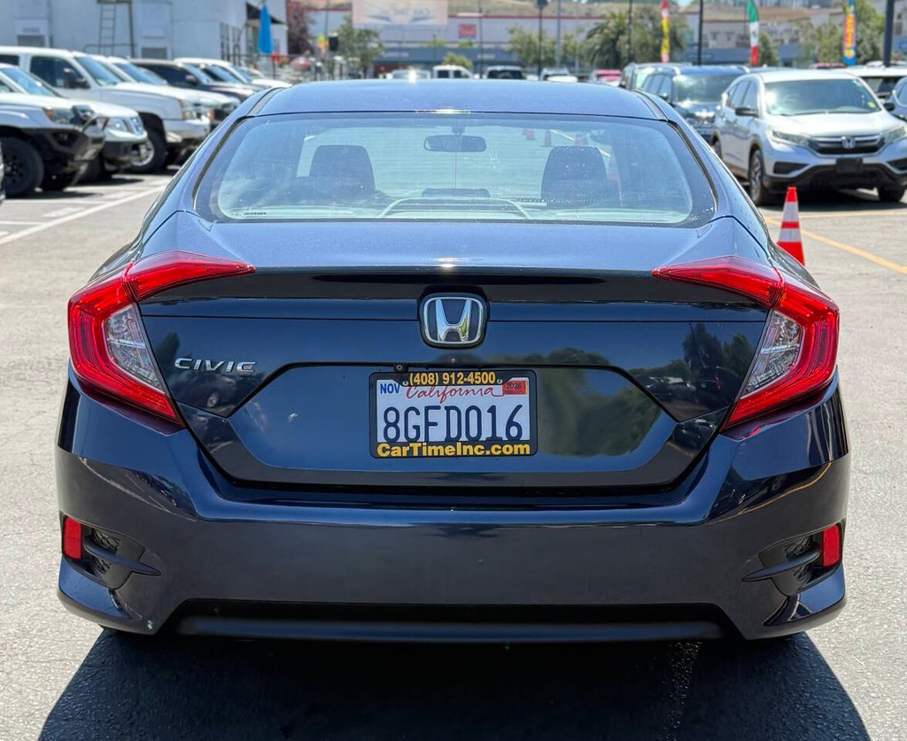 Honda Civic Sedan Vehicle Full-screen Gallery Image 07