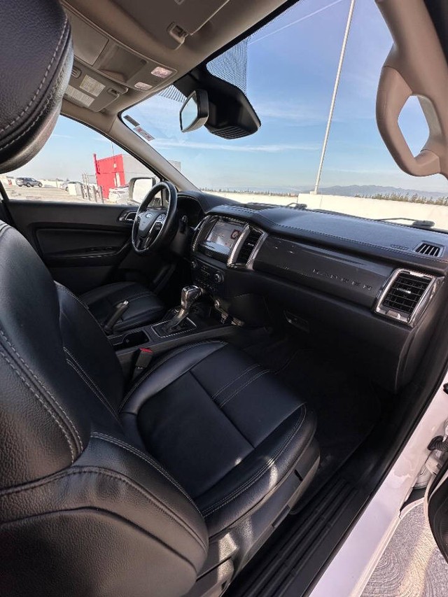 Ford Ranger Vehicle Full-screen Gallery Image 16