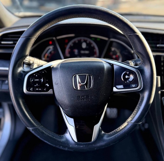 Honda Civic Sedan Vehicle Full-screen Gallery Image 10