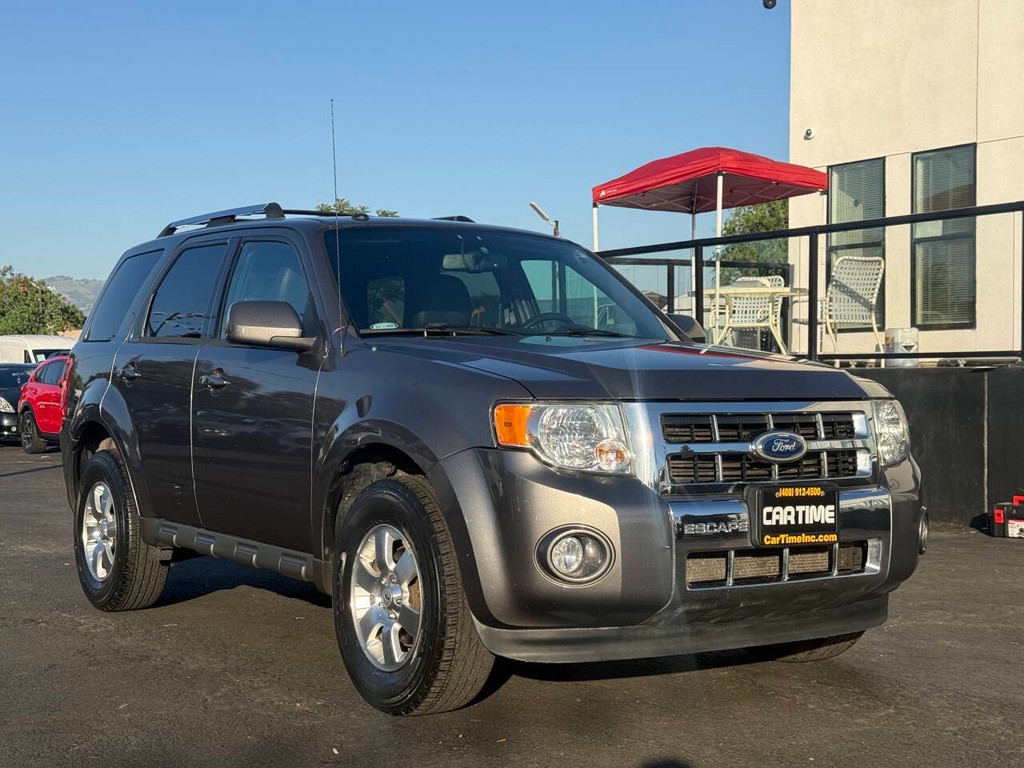 Ford Escape Vehicle Full-screen Gallery Image 07