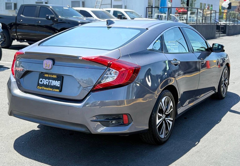 Honda Civic Sedan Vehicle Full-screen Gallery Image 06