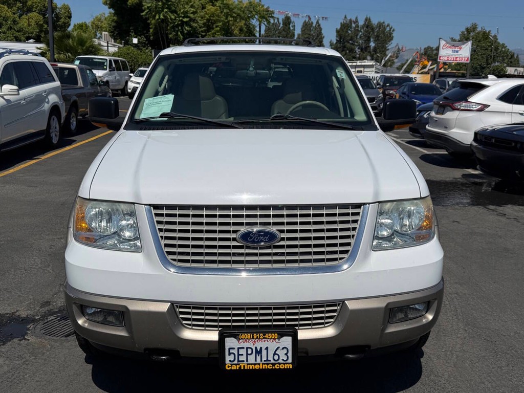 Ford Expedition Vehicle Full-screen Gallery Image 07