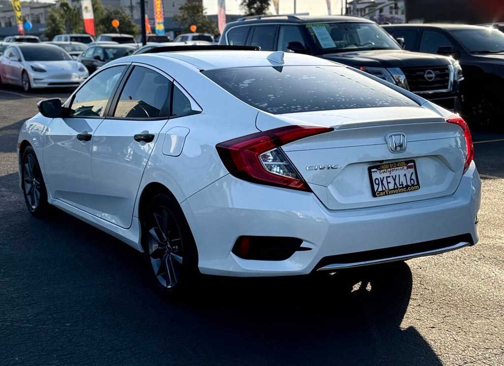 Honda Civic Sedan Vehicle Full-screen Gallery Image 08