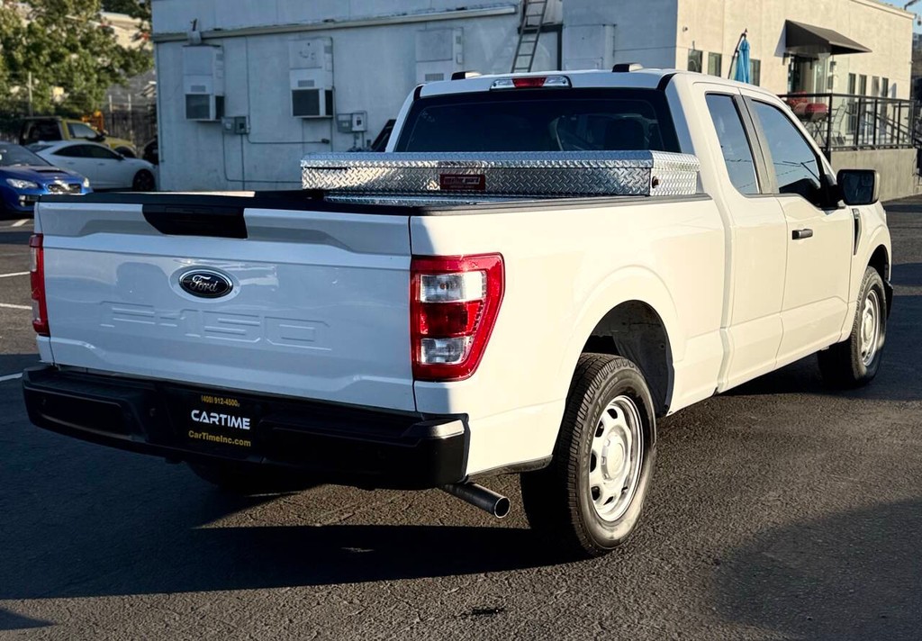 Ford F-150 Vehicle Full-screen Gallery Image 06
