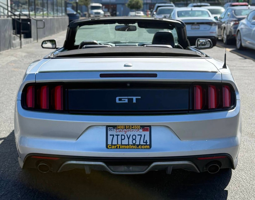 Ford Mustang Vehicle Full-screen Gallery Image 09