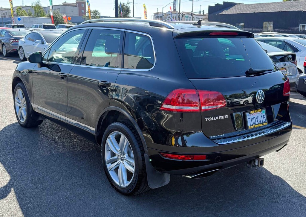 Volkswagen Touareg Vehicle Full-screen Gallery Image 08