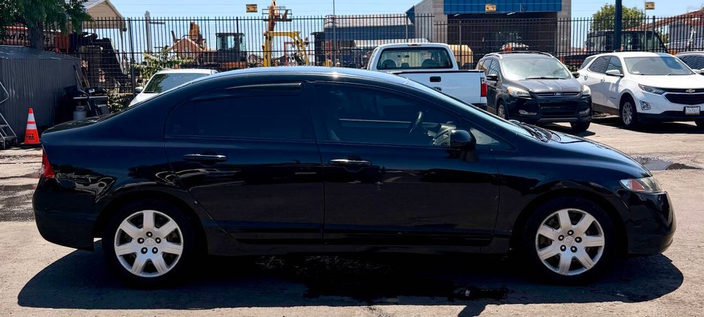 Honda Civic Sedan Vehicle Full-screen Gallery Image 08