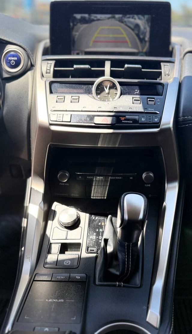 Lexus NX Vehicle Full-screen Gallery Image 11