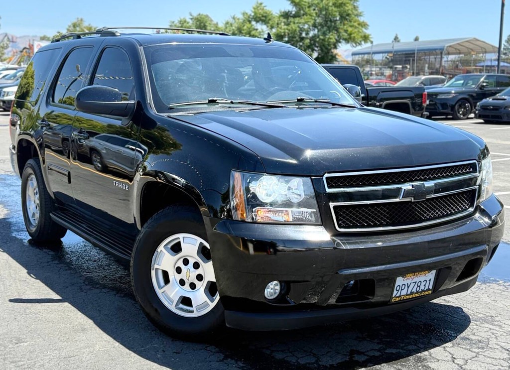 Chevrolet Tahoe Vehicle Full-screen Gallery Image 02
