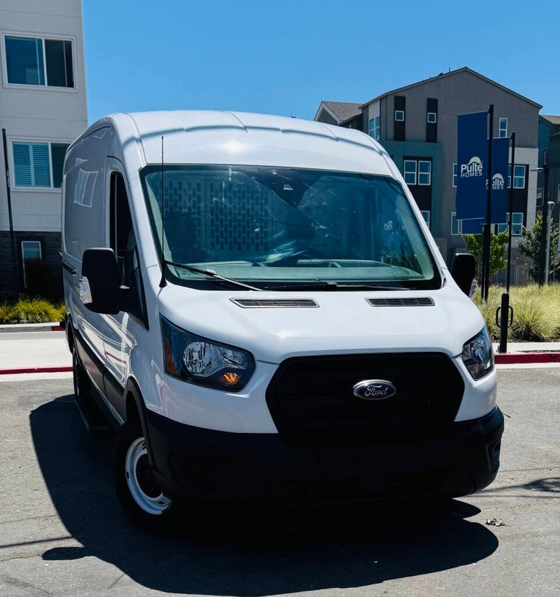 Ford Transit Cargo Van Vehicle Full-screen Gallery Image 02