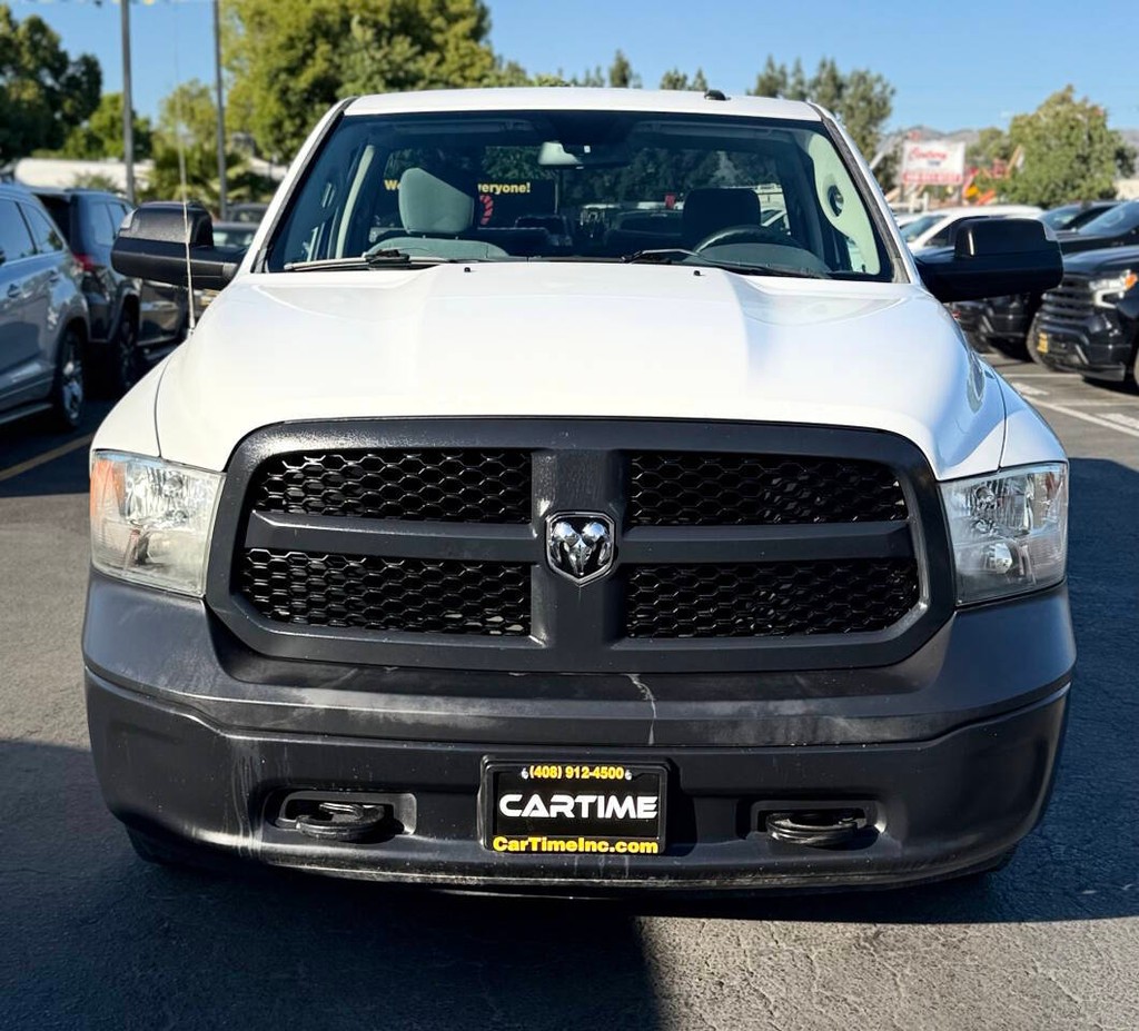 Ram 1500 Vehicle Full-screen Gallery Image 02