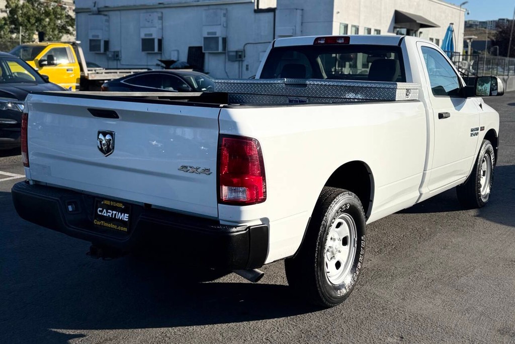 Ram 1500 Vehicle Full-screen Gallery Image 06