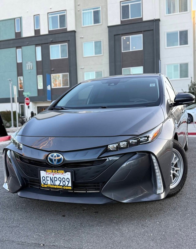 more details - toyota prius prime