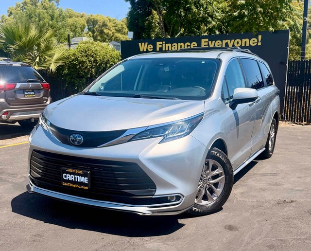 more details - toyota sienna