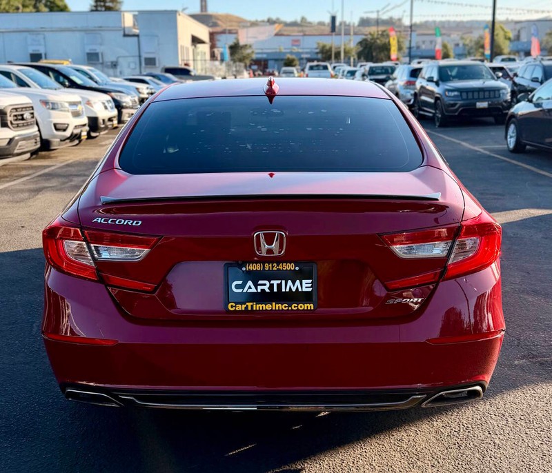 Honda Accord Sedan Vehicle Full-screen Gallery Image 04