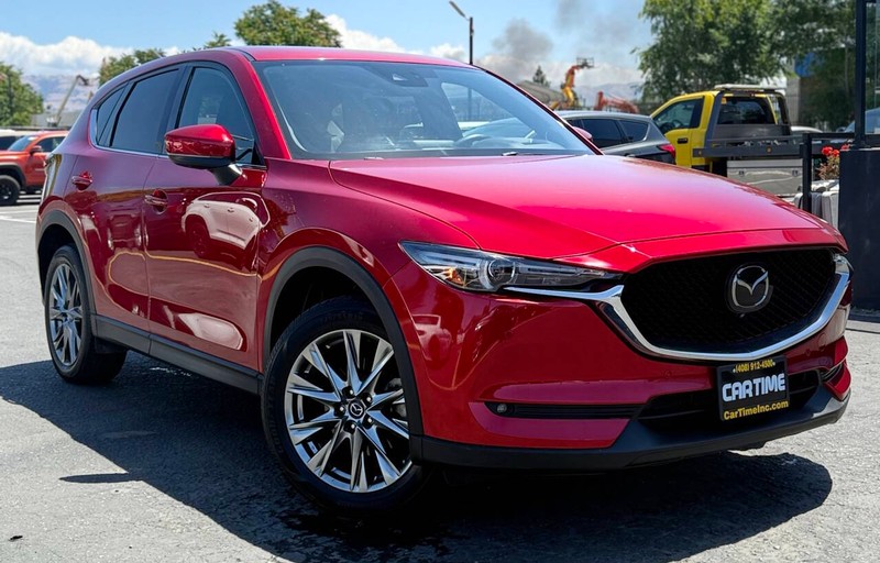 Mazda CX-5 Vehicle Full-screen Gallery Image 03