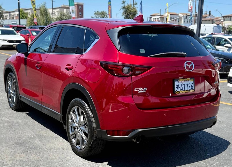 Mazda CX-5 Vehicle Full-screen Gallery Image 08