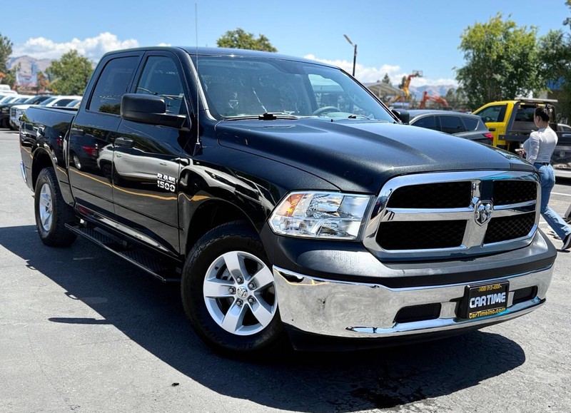 Ram 1500 Vehicle Full-screen Gallery Image 02